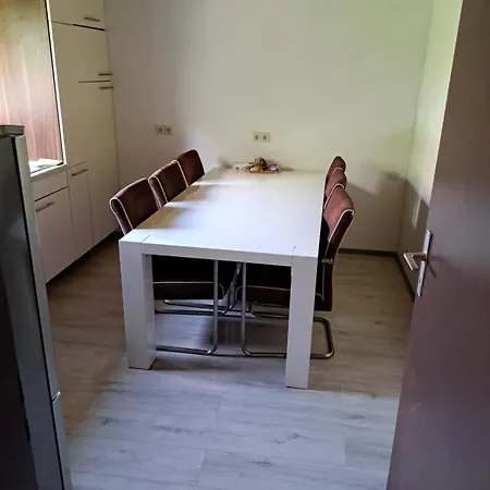 Mika - Privates Mit Gemeinschaftsnutzung Ubytování v soukromí Leutkirch im Allgäu